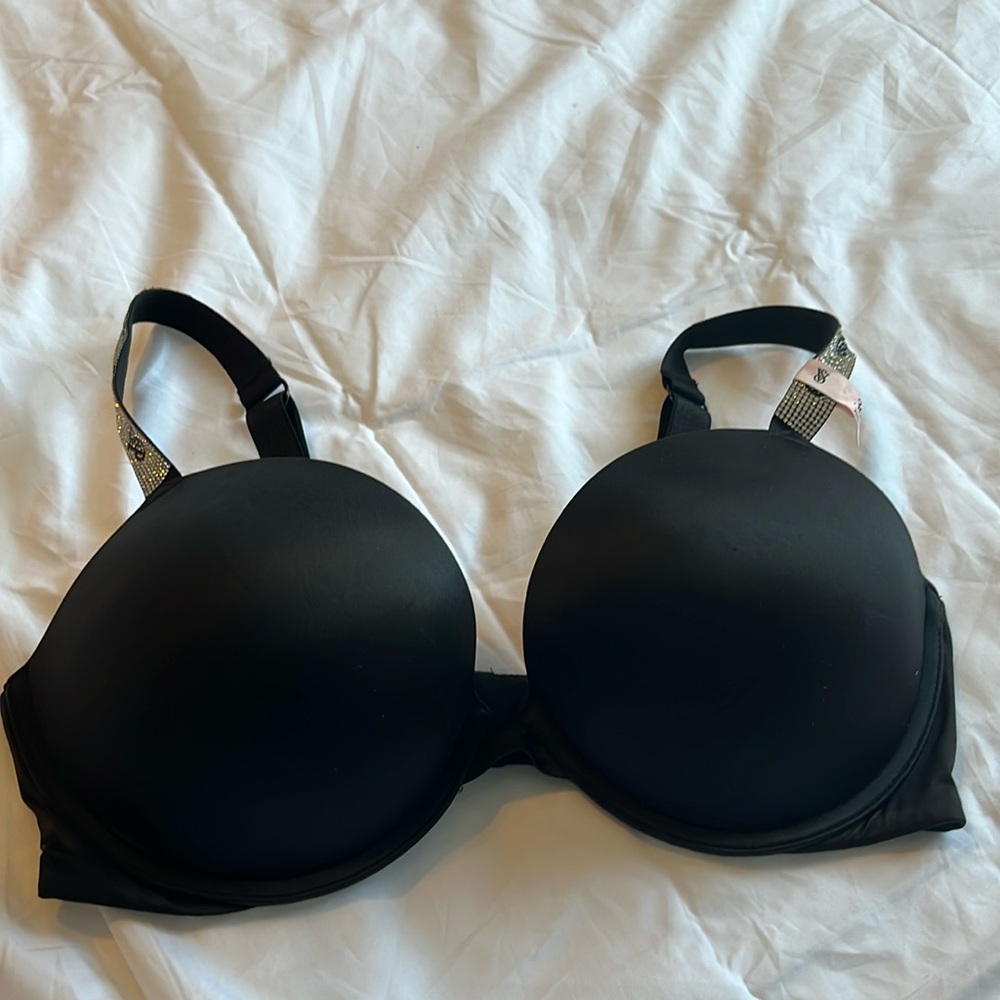 victoria’s secret very sexy bra size 36 D black NWOT